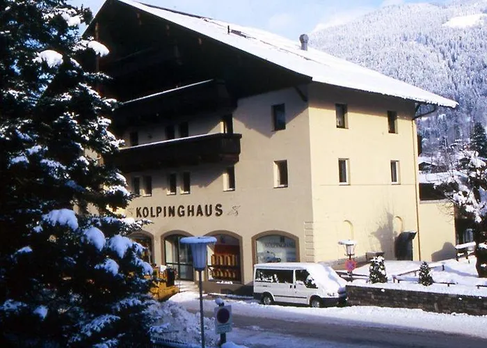Kolpinghaus فندق *